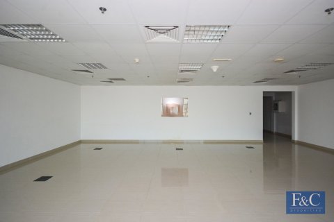 Zyrë në Jumeirah Lake Towers, Dubai, Emiratet e Bashkuara Arabe 104 m2. № 704810 - Foto 3