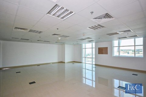 Zyrë në Jumeirah Lake Towers, Dubai, Emiratet e Bashkuara Arabe 104 m2. № 704810 - Foto 10