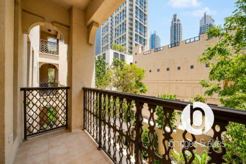 Old Town, Dubai, UAE의 임대용 아파트 침실 1개, 93제곱미터 번호 726998 - 사진 2