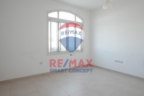 Villa in Al Ghadeer, Abu Dhabi, UAE 4 bedrooms, 307.2 sq.m. № 573011 - photo 12