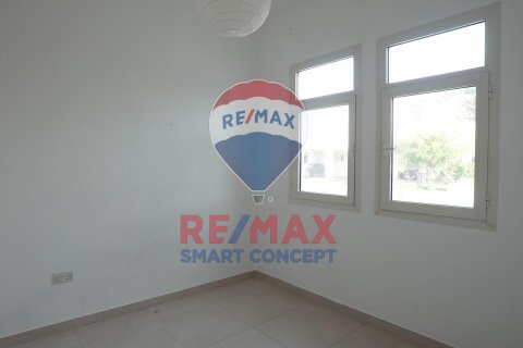 Villa in Al Ghadeer, Abu Dhabi, UAE 4 bedrooms, 307.2 sq.m. № 573011 - photo 11