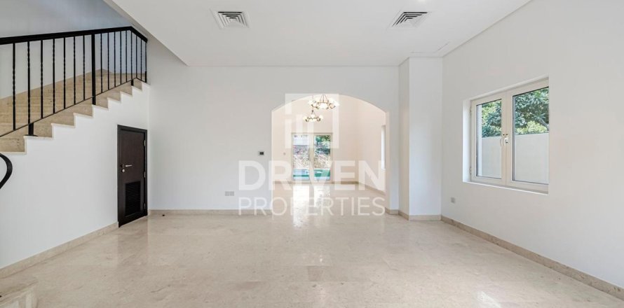 Vila v The Villa, Dubai, SAE 5 ložnice, 555.65 m² Č.: 743295