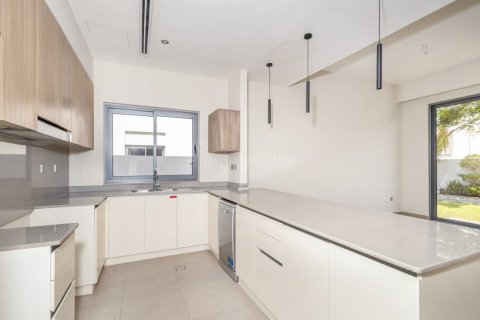 Dubai Hills Estate, Dubai, UAE의 임대용 빌라 침실 3개, 414제곱미터 번호 722800 - 사진 3