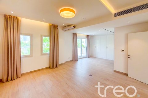 Vila v Meadows, Dubai, SAE 6 spální, 605.91 m2 č. 733430 - Fotografia 9