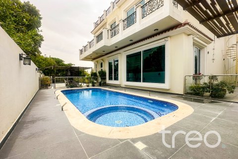 Vilë në The Villa, Dubai, Emiratet e Bashkuara Arabe 7 dhoma gjumi, 641.03 m2. № 733433 - Foto 3