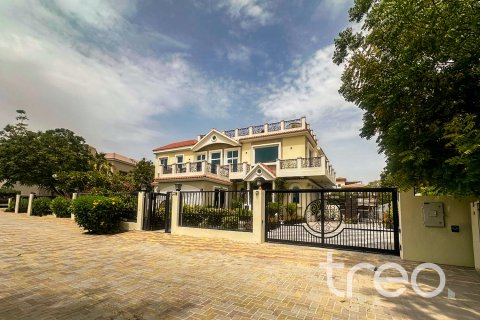 Villa in The Villa, Dubai, UAE 7 bedrooms, 641.03 sq.m. № 733433