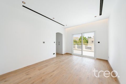 Villa te huur in Meadows, Dubai, VAE 5 slaapkamers, 50.17 vr.m., nr 733432 - foto 14