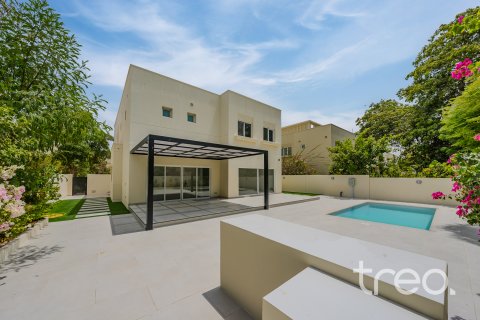 Villa te huur in Meadows, Dubai, VAE 5 slaapkamers, 50.17 vr.m., nr 733432 - foto 2