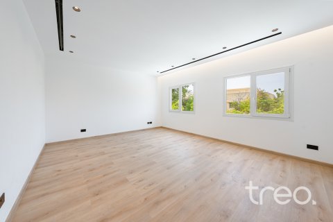 Villa te huur in Meadows, Dubai, VAE 5 slaapkamers, 50.17 vr.m., nr 733432 - foto 12