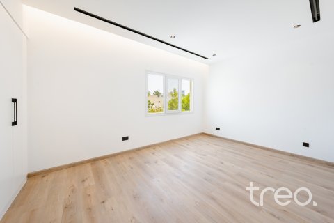 Villa te huur in Meadows, Dubai, VAE 5 slaapkamers, 50.17 vr.m., nr 733432 - foto 20