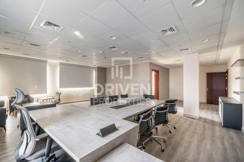 Magazinë në Jebel Ali, Dubai, Emiratet e Bashkuara Arabe 2878.97 m2. № 747065 - Foto 12