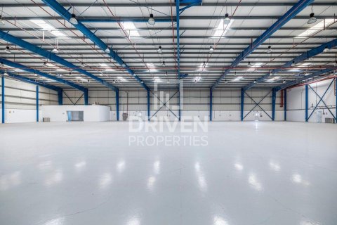 Magazinë në Jebel Ali, Dubai, Emiratet e Bashkuara Arabe 2878.97 m2. № 747065 - Foto 15