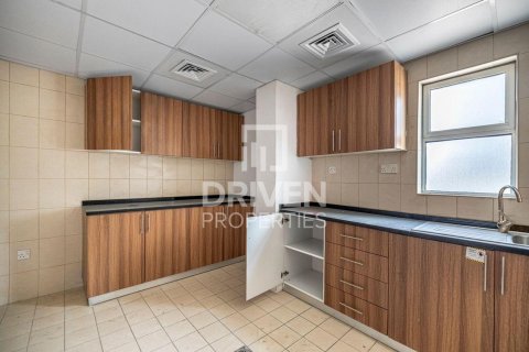 Magazinë në Jebel Ali, Dubai, Emiratet e Bashkuara Arabe 2878.97 m2. № 747065 - Foto 18