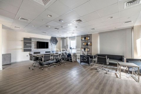 Magazinë në Jebel Ali, Dubai, Emiratet e Bashkuara Arabe 2878.97 m2. № 747065 - Foto 11