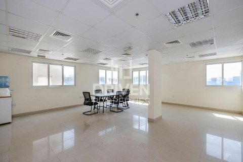Rūpnīca Jebel Ali, Dubaijā, AAE 15433.33 m2 Nr. 747068 - attēls 9