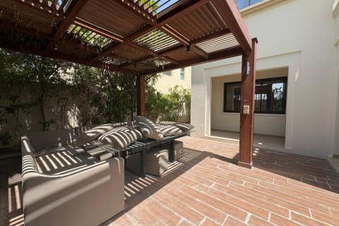 Villa à vendre à  Dubai, EAU 3 chambres, 302 m2 № 701755 - photo 10