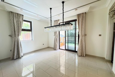 Villa à vendre à  Dubai, EAU 3 chambres, 302 m2 № 701755 - photo 5