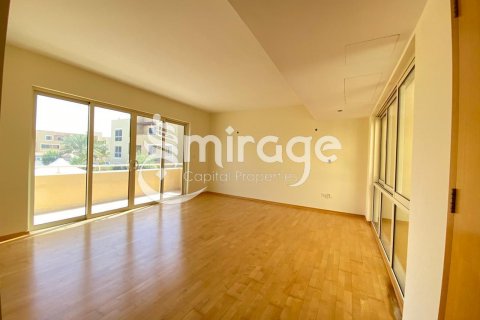 Townhouse in Al Raha Gardens, Abu Dhabi, UAE 3 bedrooms, 250.3 sq.m. № 550653 - photo 4