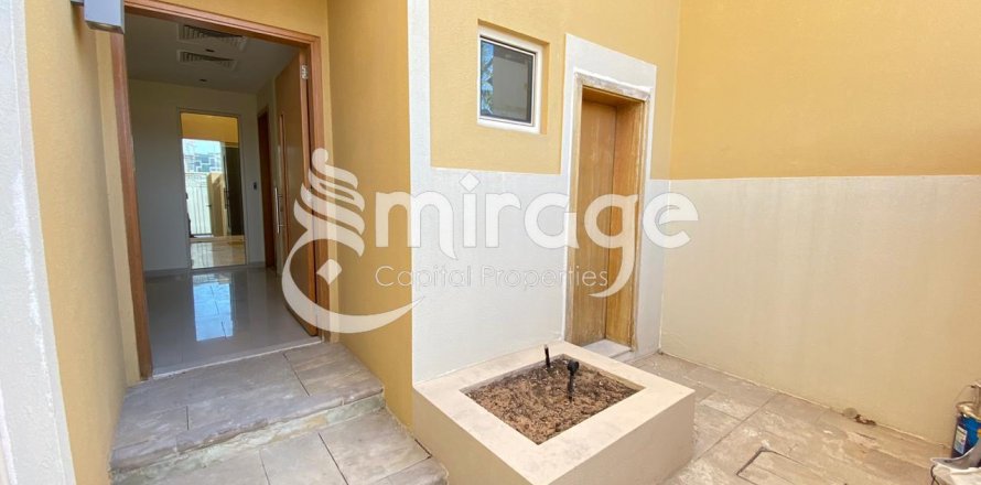 Townhouse in Al Raha Gardens, Abu Dhabi, UAE 3 bedrooms, 250.3 sq.m. № 550653
