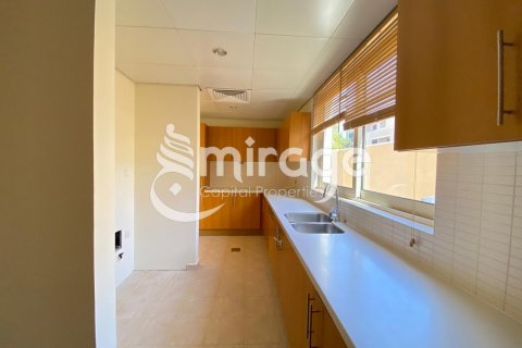 Townhouse in Al Raha Gardens, Abu Dhabi, UAE 3 bedrooms, 250.3 sq.m. № 550653 - photo 10