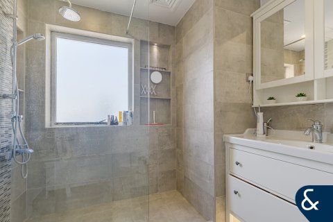 Apartment in Jumeirah Beach Residence, Dubai, UAE 2 bedrooms, 123 sq.m. № 666582 - photo 21