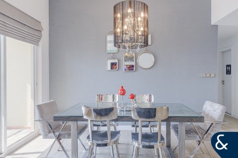 Apartment in Jumeirah Beach Residence, Dubai, UAE 2 bedrooms, 123 sq.m. № 666582 - photo 5