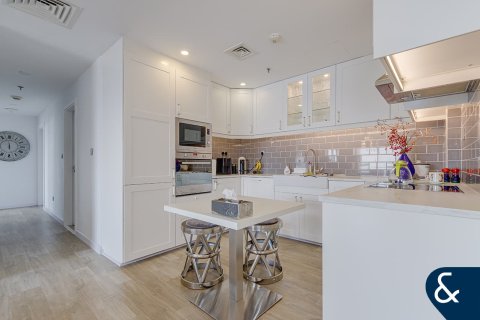 Apartment in Jumeirah Beach Residence, Dubai, UAE 2 bedrooms, 123 sq.m. № 666582 - photo 10