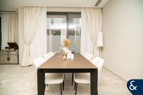 Radový dom v Mohammed Bin Rashid City, Dubai, SAE 4 spálne, 306 m2 č. 671343 - Fotografia 9