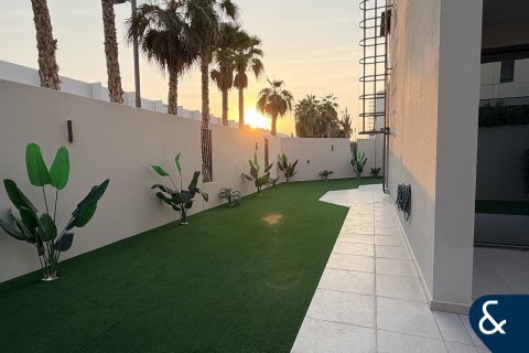 Radový dom v Mohammed Bin Rashid City, Dubai, SAE 4 spálne, 306 m2 č. 671343 - Fotografia 7