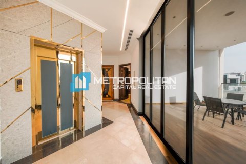 Vila na Yas Island, Abu Dhabi, SAE 6 ložnice, 982.6 m² Č.: 686423 - fotografie 4