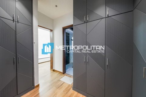 Vila na Yas Island, Abu Dhabi, SAE 6 ložnice, 982.6 m² Č.: 686423 - fotografie 9