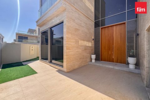 Vilă de vânzare în Dubai, EAU 5 dormitoare, 672 mp. №686197 - poză 14