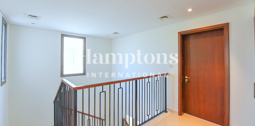 Villa in Arabian Ranches 2, Dubai, UAE 4 bedrooms, 402.27 sq.m. № 599998