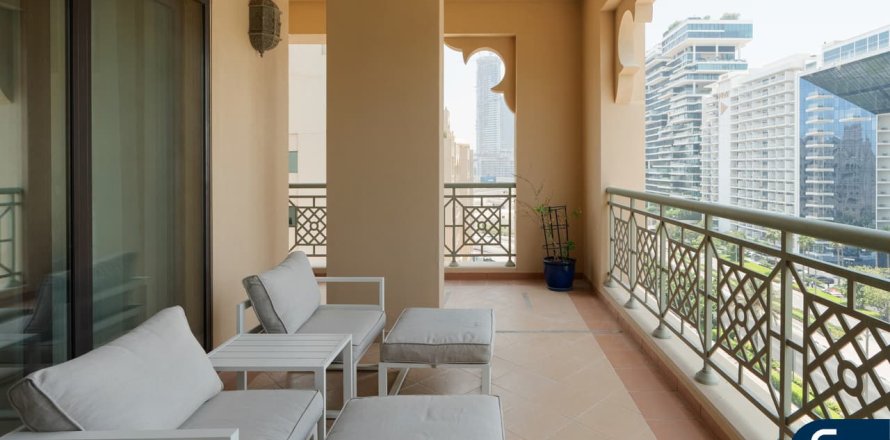 דירה ב Palm Jumeirah, Dubai, איחוד האמירויות 2 חדרי שינה, 175 מ"ר מספר 667118
