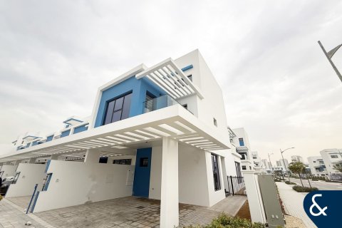 Řadový dům v Damac Lagoons, Dubai, SAE 5 ložnice, 210 m² Č.: 667119 - fotografie 1