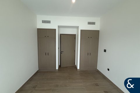 Řadový dům v Damac Lagoons, Dubai, SAE 5 ložnice, 210 m² Č.: 667119 - fotografie 13