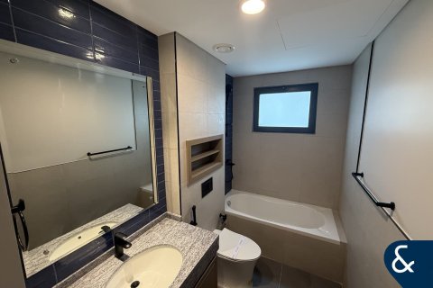 Řadový dům v Damac Lagoons, Dubai, SAE 5 ložnice, 210 m² Č.: 667119 - fotografie 4