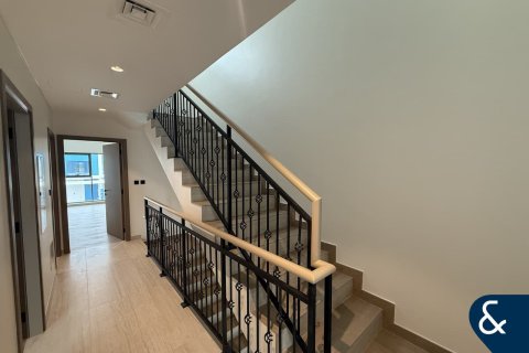 Řadový dům v Damac Lagoons, Dubai, SAE 5 ložnice, 210 m² Č.: 667119 - fotografie 8