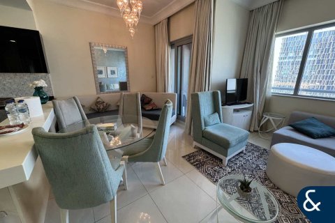 Appartement te koop in Downtown Dubai (Downtown Burj Dubai), Dubai, VAE 2 slaapkamers, 127 vr.m., nr 667116 - foto 15