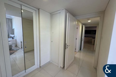 Appartement te koop in Downtown Dubai (Downtown Burj Dubai), Dubai, VAE 2 slaapkamers, 127 vr.m., nr 667116 - foto 10