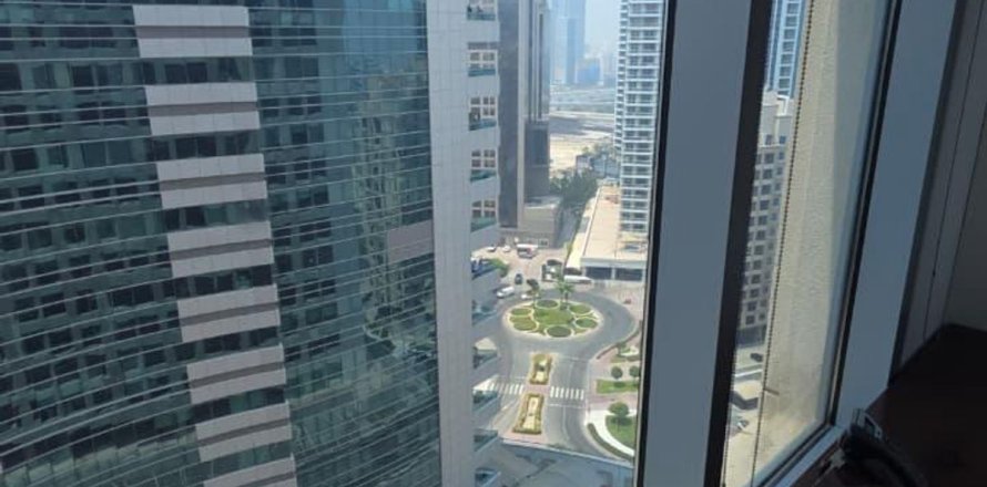 Zyrë në Dubai, Emiratet e Bashkuara Arabe 99.7 m2. № 645754