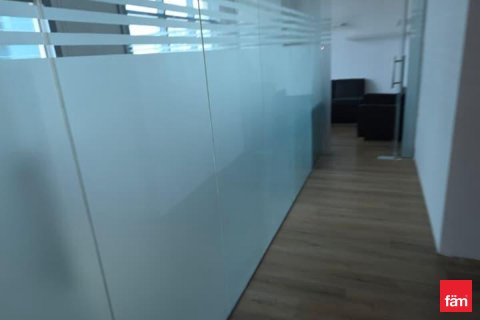 Zyrë në Dubai, Emiratet e Bashkuara Arabe 99.7 m2. № 645754 - Foto 5