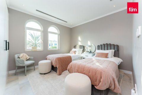 Vilë në Dubai, Emiratet e Bashkuara Arabe 3 dhoma gjumi, 666.3 m2. № 645756 - Foto 21
