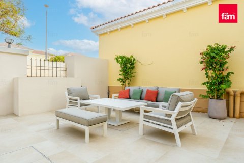 Vilë në Dubai, Emiratet e Bashkuara Arabe 3 dhoma gjumi, 666.3 m2. № 645756 - Foto 29