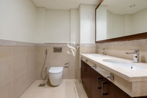 Apartment sa Downtown Dubai (Downtown Burj Dubai), UAE 2 silid-tulugan, 135 sq.m. № 699622 - larawan 14