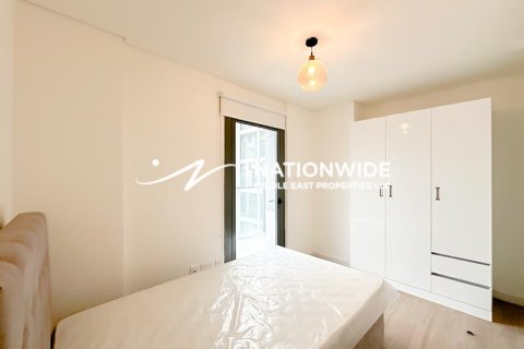 Apartment in Abu Dhabi, UAE 2 bedrooms, 110 sq.m. № 647168 - photo 5