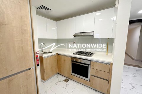 Apartment in Abu Dhabi, UAE 2 bedrooms, 110 sq.m. № 647168 - photo 4
