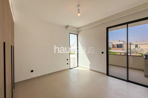 Vilë në Tilal Al Ghaf, Dubai, Emiratet e Bashkuara Arabe 5 dhoma gjumi, 527 m2. № 626946 - Foto 16