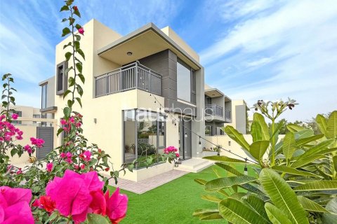 Vilë në Dubai Hills Estate, Dubai, Emiratet e Bashkuara Arabe 4 dhoma gjumi, 271 m2. № 626942 - Foto 1
