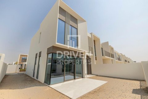 Снять в аренду виллу в The Valley, Дубай, ОАЭ 4 спальни, 255м2, № 655573 - фото 19